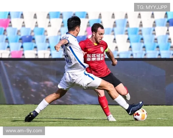 亚泰足球鏖战国安巅峰对决展现中超激情与球队荣誉争锋